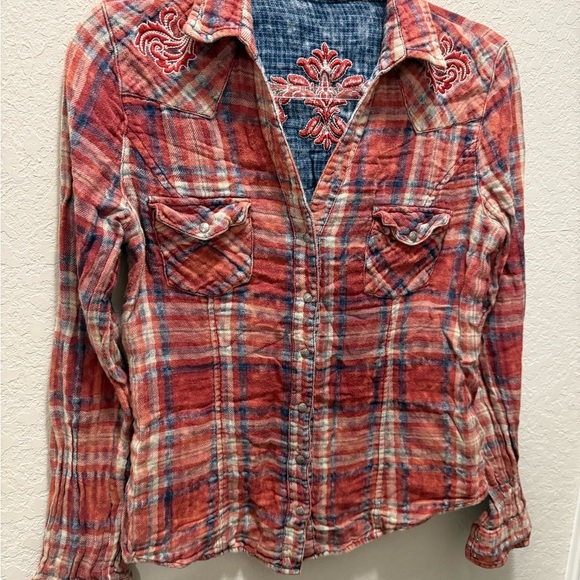 Silver Jeans Rustic&Blue Plaid Distressed Flannel With Embroidery Size S - Picture 1 of 8